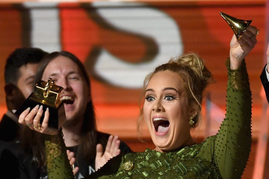 Nećete verovati koliko je Adel zaradila u 2025! Naše zvezde mogu doveka da sanjaju o ovoj cifri!