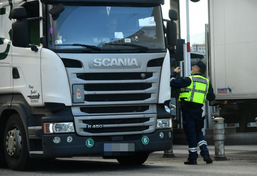 Oružana pljačka u Prištini: Napadnut kombi za transport novca, odjekivali rafali!