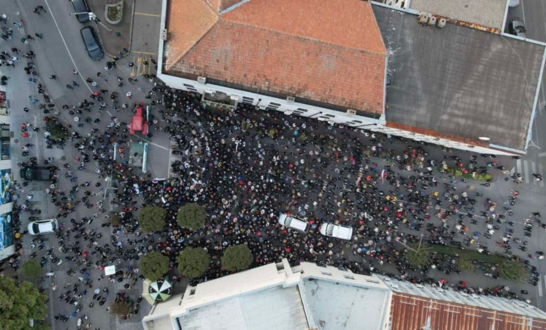 Protest lažnih ekologa doživeo potpuni debakl! Fotografija iz drona dokazuje koliko je zaista ljudi došlo (FOTO/VIDEO)