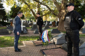 Orlić i Radovanović odali poštu i položili vence povodom 125. godišnjice od osnivanja Odeljenja za poverljive policijske poslove (FOTO)