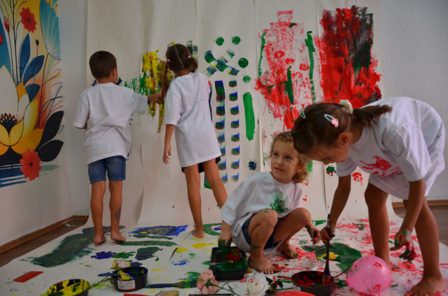 Uprljaj ruke, oslobodi maštu: Za kreativni razvoj najmlađih nered je poželjan! (FOTO/VIDEO)