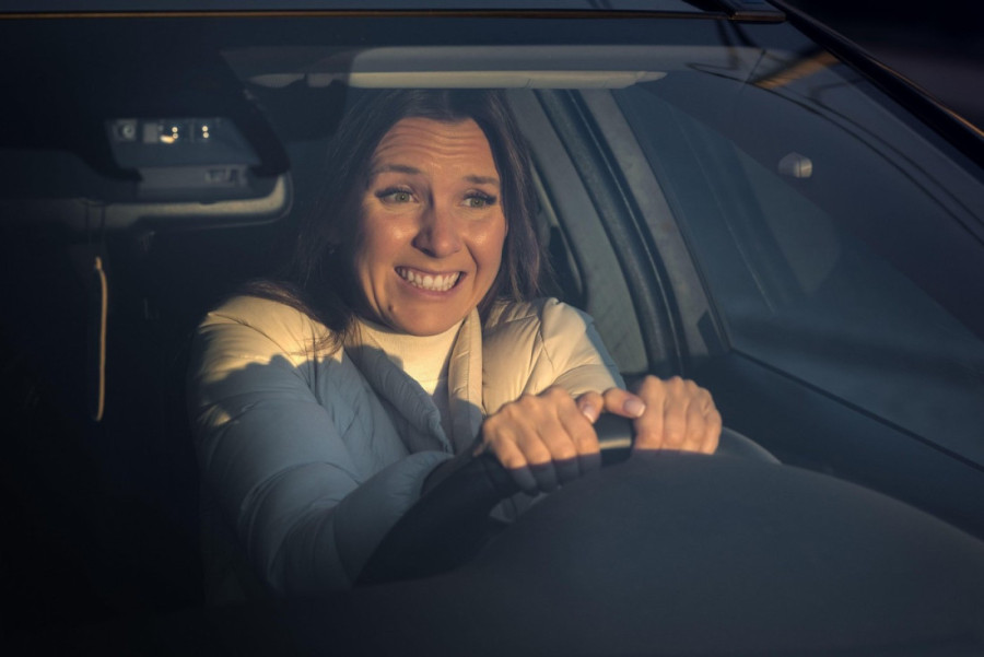 Zašto žene češće zadobijaju povrede u saobraćajnim nesrećama? Nova istraživanja otkrivaju šokantne razloge