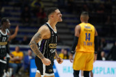 Partizan ima štof za velika dela! Lundberg maestralno vozio Valjak za rušenje Makabija!