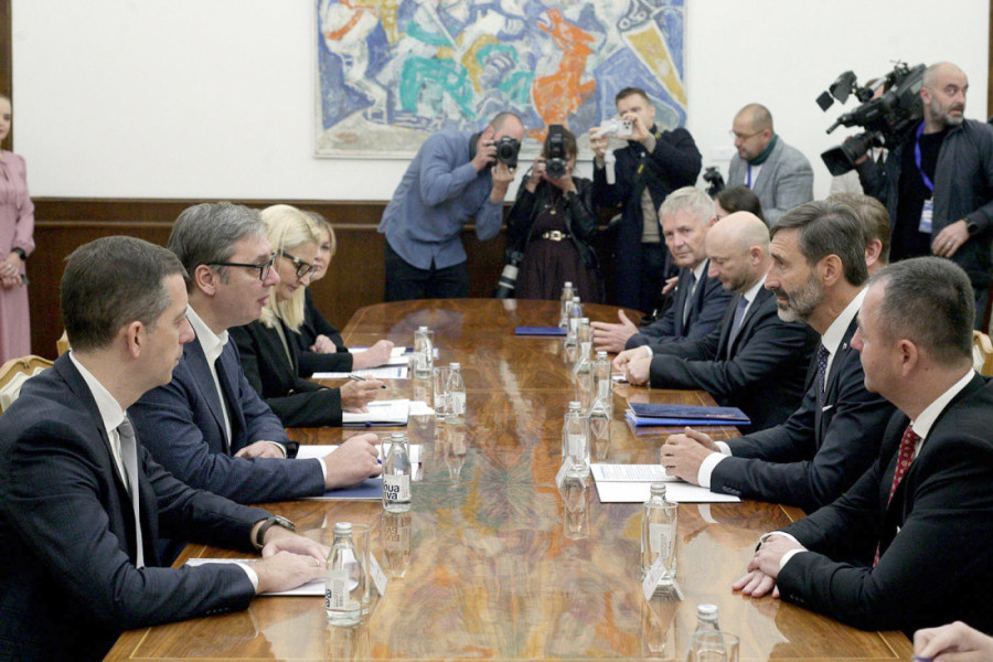 Vučić sa slovačkim ministrom: Zahvalnost na podršci po pitanju Kosova i Metohije (FOTO)