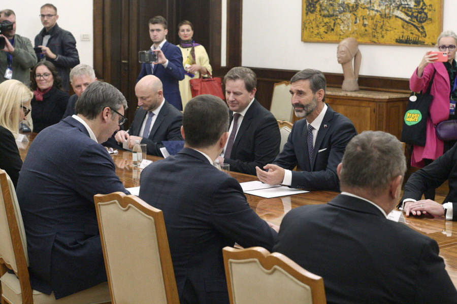 Vučić sa slovačkim ministrom: Zahvalnost na podršci po pitanju Kosova i Metohije (FOTO)