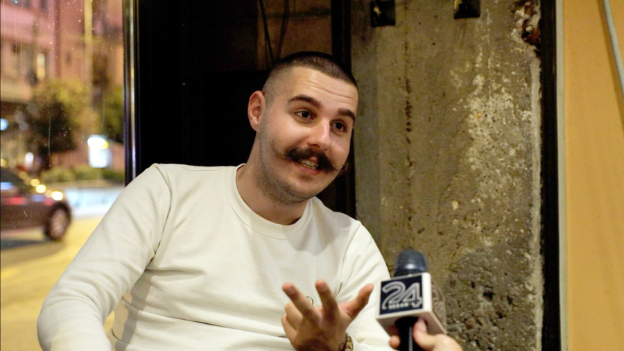 Popularnog repera devojka ujela za stomak! Agresivne su i iskorišćavaju ga: "Samo hoće lovu!"