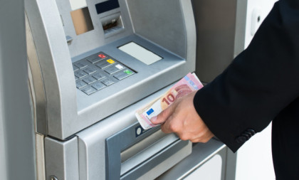 Od bankomata zarađuje 1.500 dolara mesečno: Biznis koji radi dok spavate!