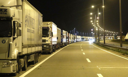 Bez zadržavanja na rampama auto-puteva! Evo gde kamioni najviše čekaju