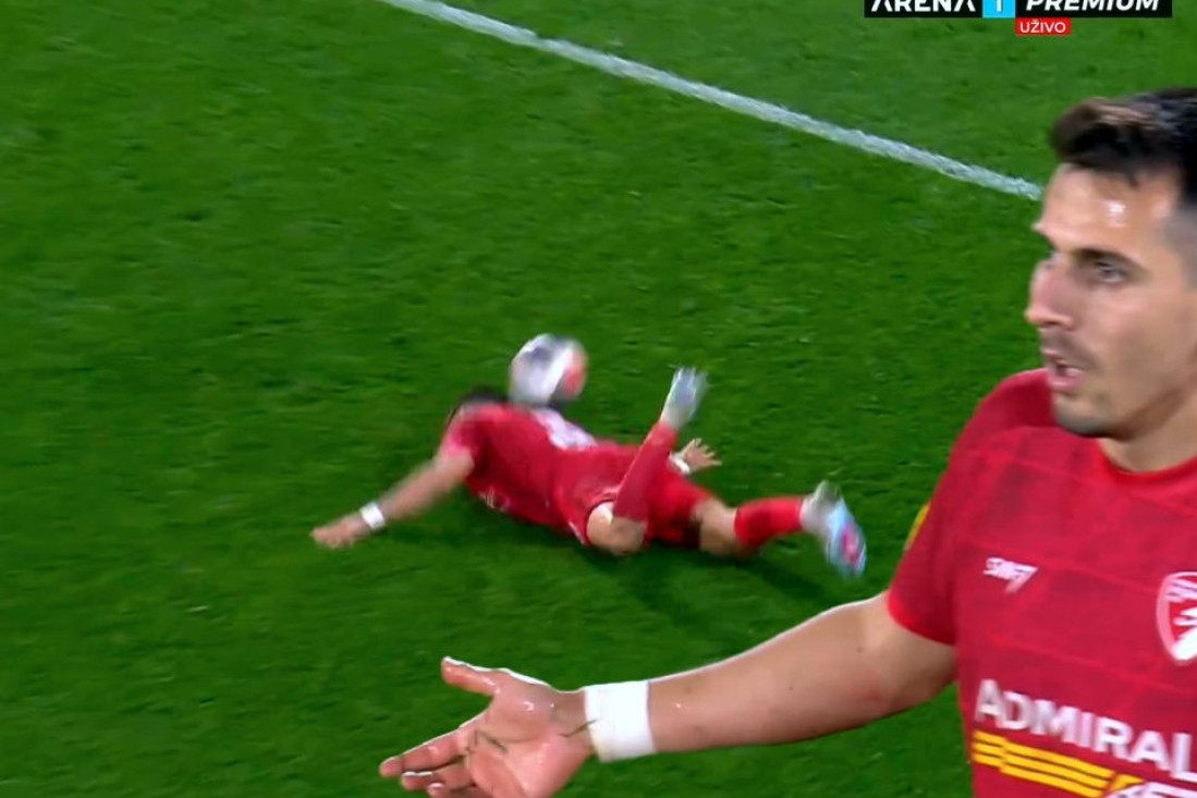 Kako je ovo žuti karton i zašto je indirekt?! Glavom vratio loptu svom golmanu, sudija odmah reagovao! (VIDEO)