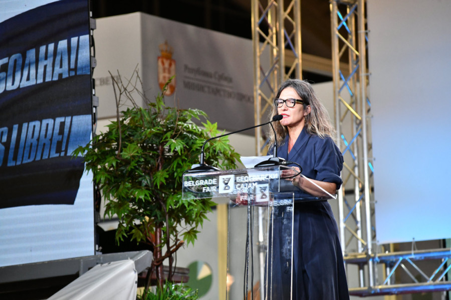 Milena Marković o "krilatim i rogatim" piscima: Ko su proroci, a ko prokletnici? (FOTO)