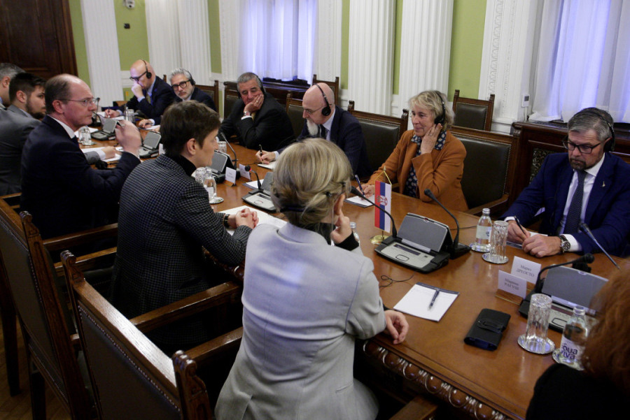 Brnabić sa Kraksi: Italija se nada što skorijoj integraciji u EU, Srbiji tamo mesto