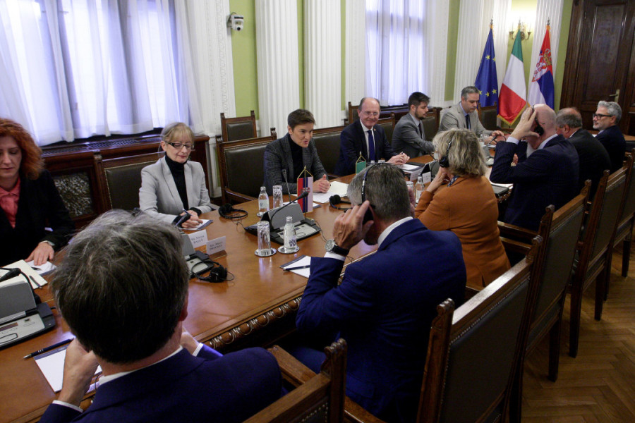 Brnabić sa Kraksi: Italija se nada što skorijoj integraciji u EU, Srbiji tamo mesto