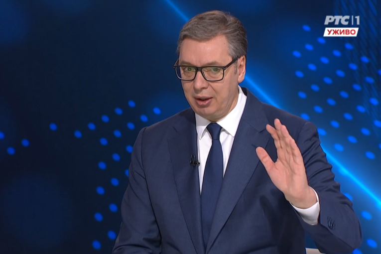 „Rekao sam predsedniku Putinu da mi je izuzetno teško da dođem": Vučić prihvatio poziv da sledeće godine poseti Moskvu