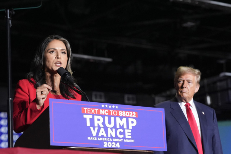 Bivša demokratska predsednička kandidatkinja se pridružila Republikanskoj stranci: Tulsi Gabard podržala Trampa (VIDEO)