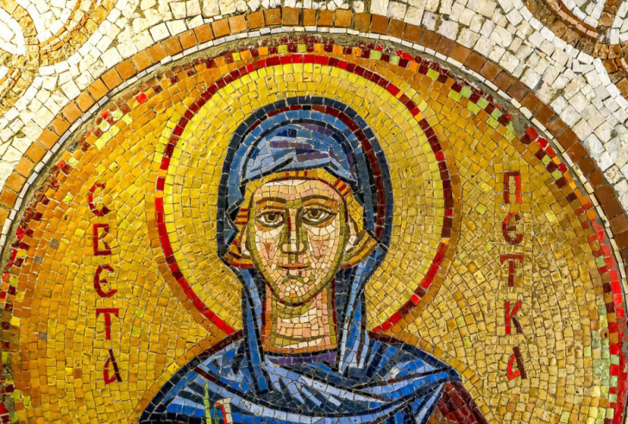 Čudotvorna voda sa izvora Svete Petke: Drvoseči zarasle rane preko noći, izlečila se poznata glumica, a mnogi parovi dobili decu