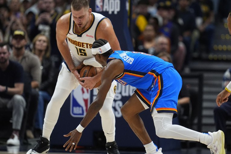 Jokić je ovako otvorio sezonu! Pogledajte majstoriju Srbina zbog koje mu se divi cela Amerika! (VIDEO)