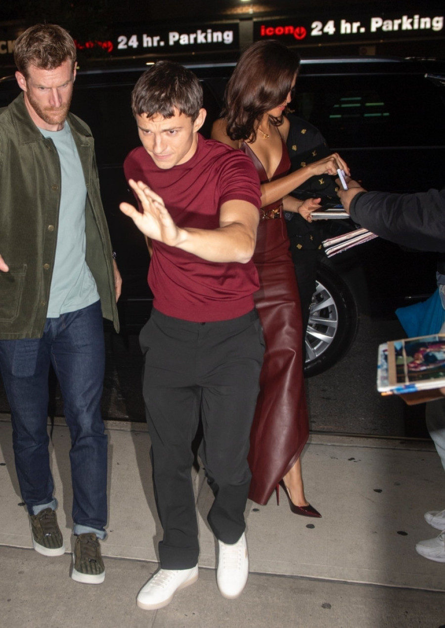 Nova ikona stila izazvala senzaciju u hit boji sezone, a pod njen uticaj pao i Spajdermen (FOTO)