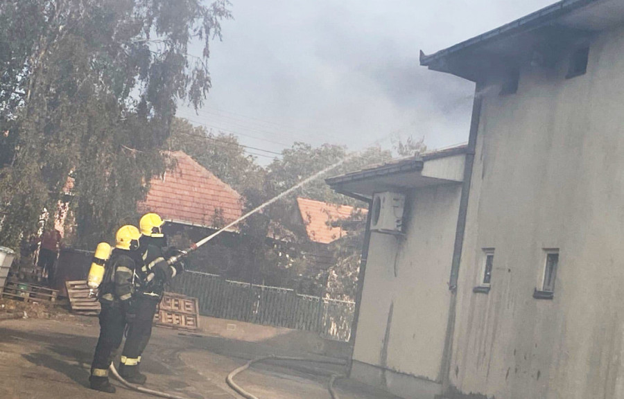 Lokalizovan požar u mlekari Kuč u Kragujevcu: Oglasio se Dačić i saopštio detalje