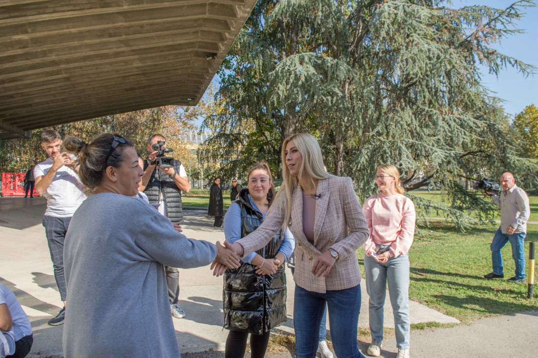 Veliki odziv žena svih generacija za besplatne ultrazvučne preglede dojki