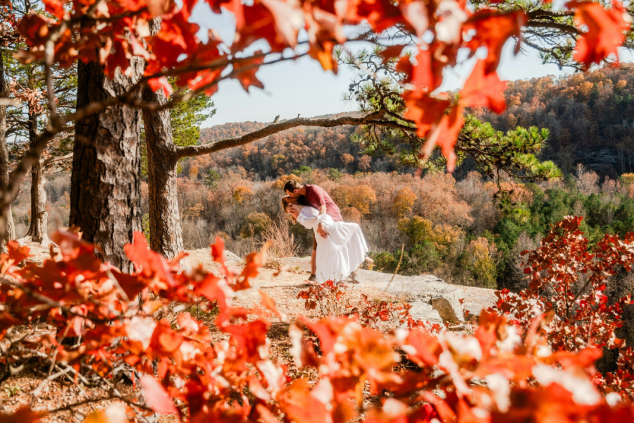 Ljubavni horoskop od 6. do 12. oktobra: Lavovi rešavaju probleme u vezama, Vodolije započinju nešto novo
