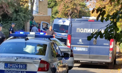 Žestoka saobraćajka u Novom Sadu: Policija i hitna na licu mesta (FOTO/VIDEO)