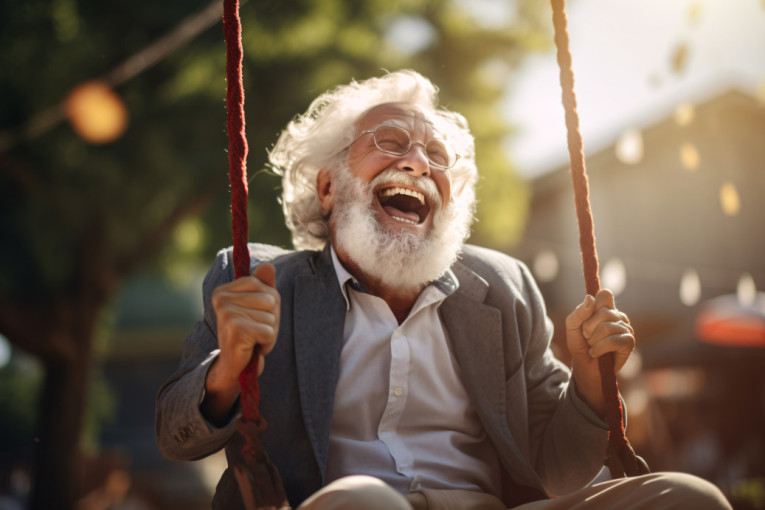 Vitalna baka dala glavni savet za dugovečnost: Imam 100 godina i svakog dana hodam istu razdaljinu da bih ostala zdrava (VIDEO)