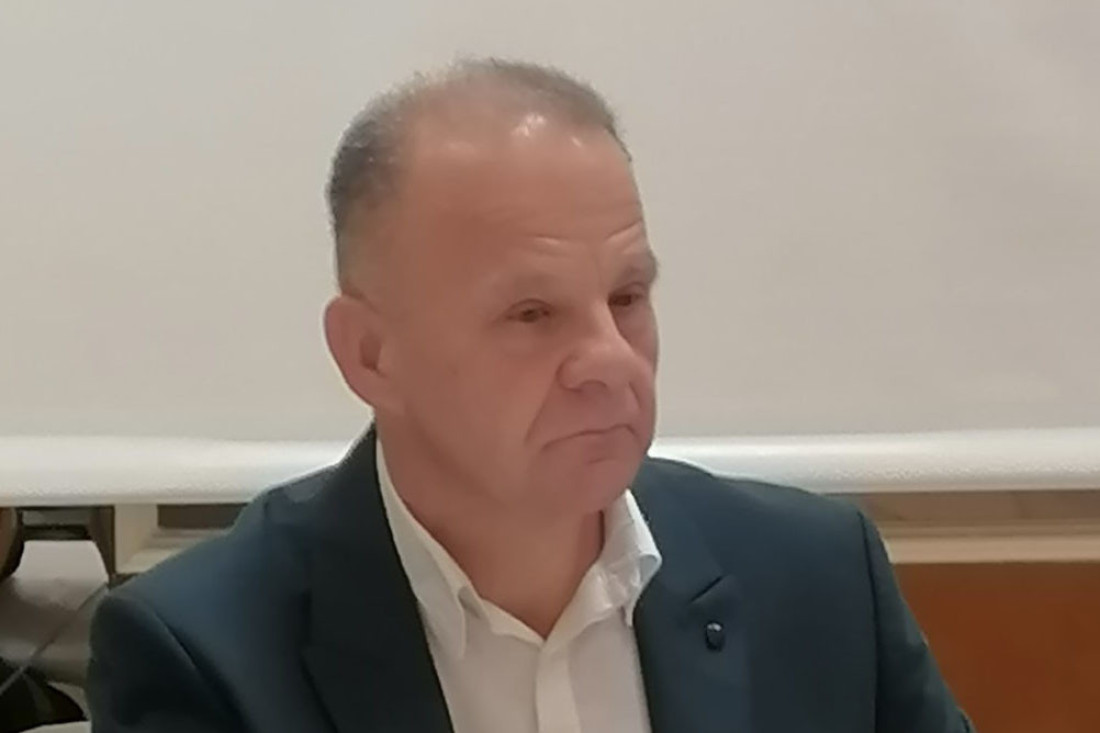 Zima donosi probleme sa kožom! Poznati dermatolog otkriva: Emotivni ljudi imaju značajan kožni problem, naročito uveče!