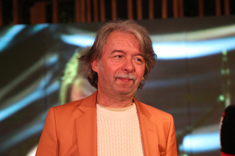 "Sebe nazivam i šarlatanom!" Manjifiko iskreno o karijeri, otkrio šta je prvo uradio po dolasku u Beograd (FOTO/VIDEO)