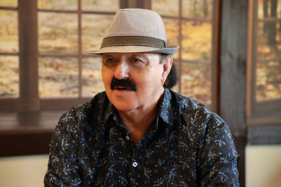 Oglasio se Haris, nakon što je Melina "upecana" s verenikom u Parizu: Samo je jedno imao da poruči!