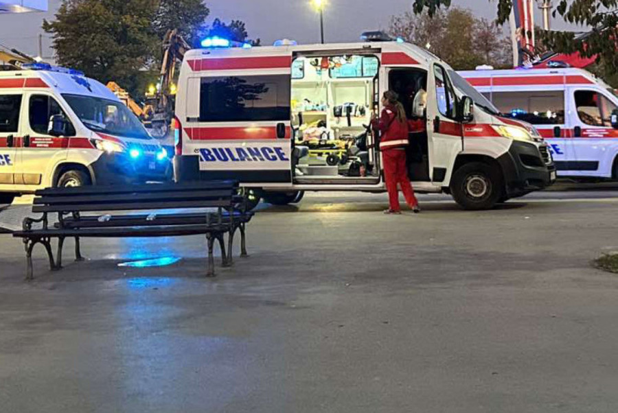 Haos na Vračaru! Muškarac sa mačetom ušao u kafić, građani odmah pozvali policiju!