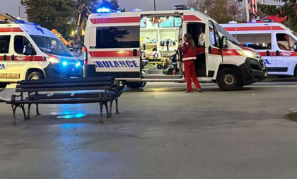 Teška noć u Zemunu: Oboren biciklista u Prvomajskoj ulici, hitno prevezen u Urgentni centar