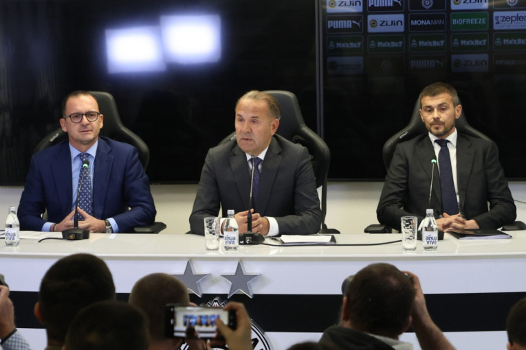 Mijatović otkrio šta se dešava iza zatvorenih vrata Humske: Odnos sa Dankom Lazovićem nije kakav je bio!