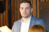 "Radio sam za 100 maraka!" Mirza Selimović se proslavio u "Zvezdama Granda", a evo koji fakultet je završio!
