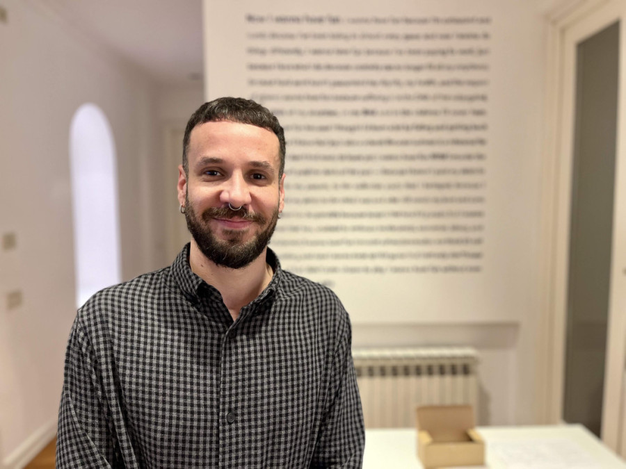 Lik Device Marije kakav do sada niste videli i dečja igra sa mrtvom prirodom: Otvorena izložba "Ljubav na bojnom polju" (FOTO)