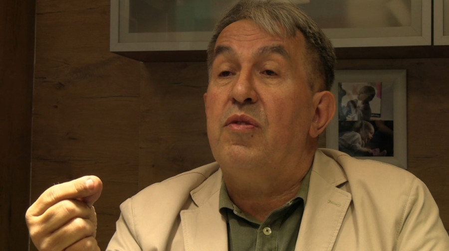 Redžep iz Novog Pazara čuva tradiciju u "Zlatnom sokaku": Iako je zarada dobra, slabo ko hoće u šegrte (FOTO)