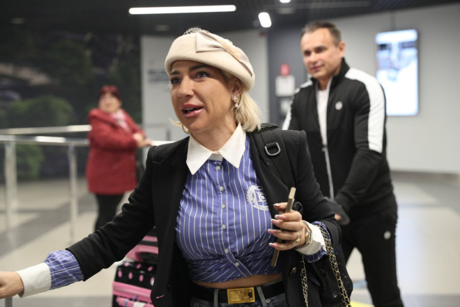 Jovana Jeremić se počastila novom "mečkom": Besna mašina vredi kao stan u Beogradu!