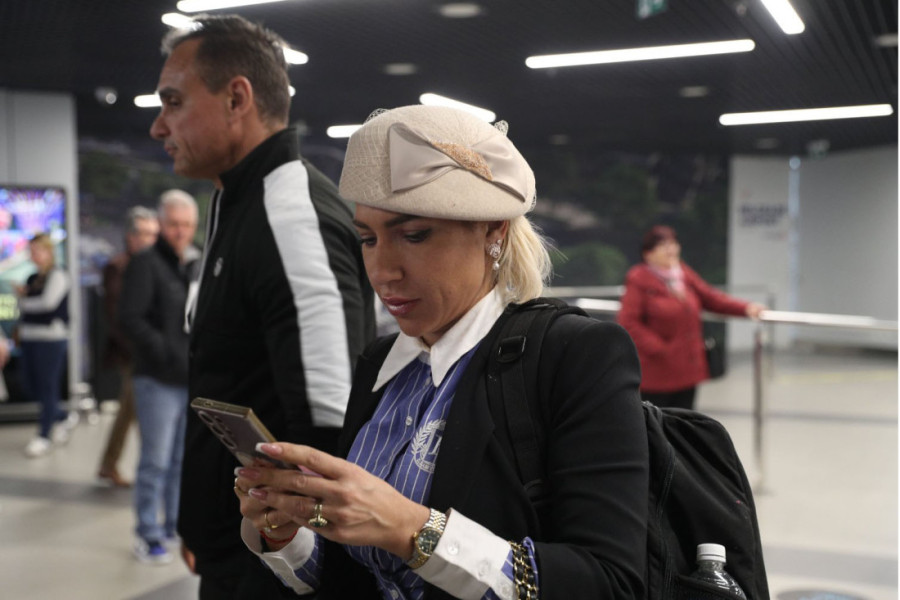 Jovana Jeremić ponovo ostavila sve bez teksta: Da li je ovo njeno najprovokativnije izdanje? (FOTO)