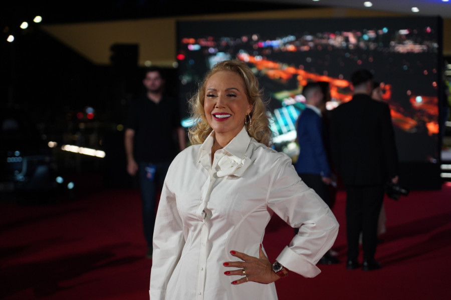 Evo gde završava Brenina garderoba, pošto je izbaci iz ormara: Ceo jedan sprat mi je nagomilan stvarima!