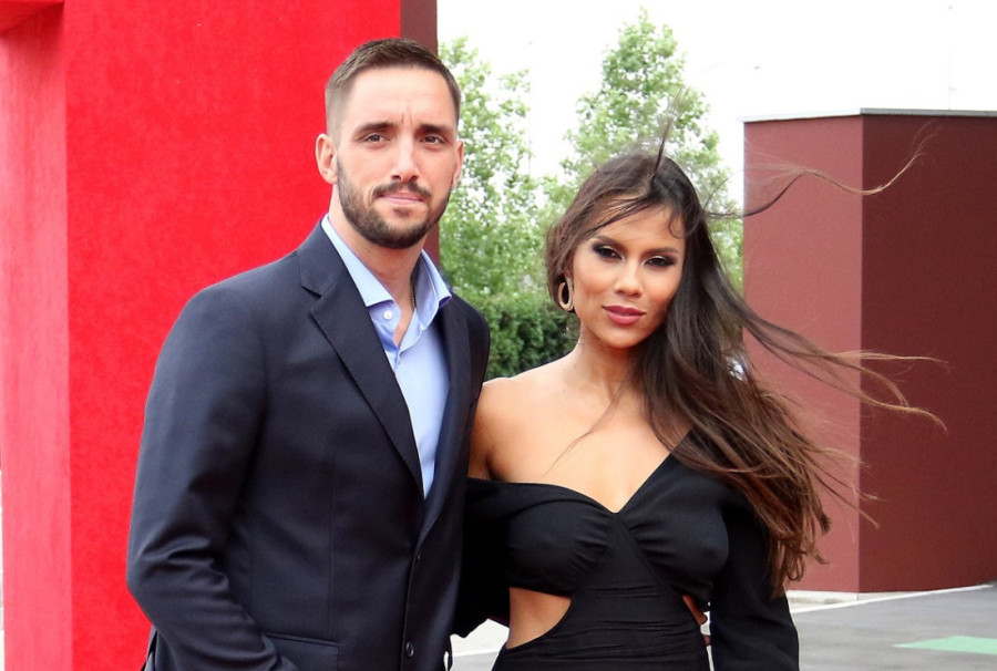 (PAPARACO) Viktor Troicki letuje sa bivšim devojkama! Crna Gora tesna za sve ljubavi tenisera