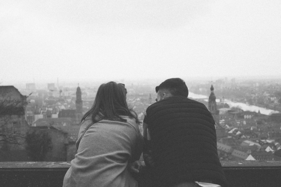 Kada prijatelj postane partner: Zašto ovaj preokret može biti  vaša najbolja ili najgora odluka