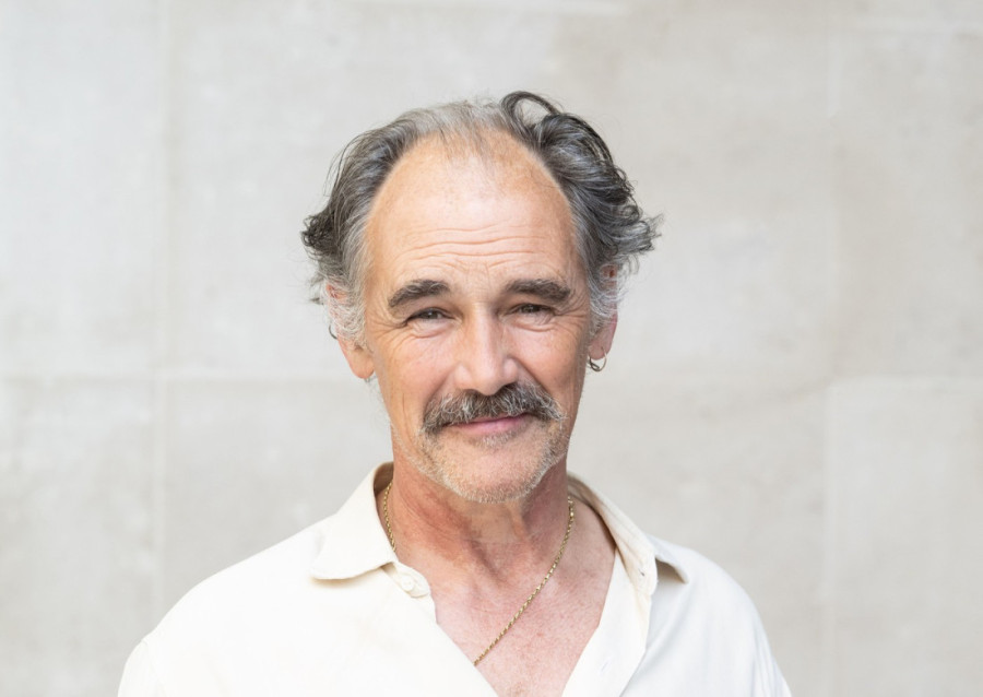 Nećete verovati koji glumac bi trebalo da igra Dambldora u seriji "Hari Poter": Ovo ime niko nije očekivao (FOTO)