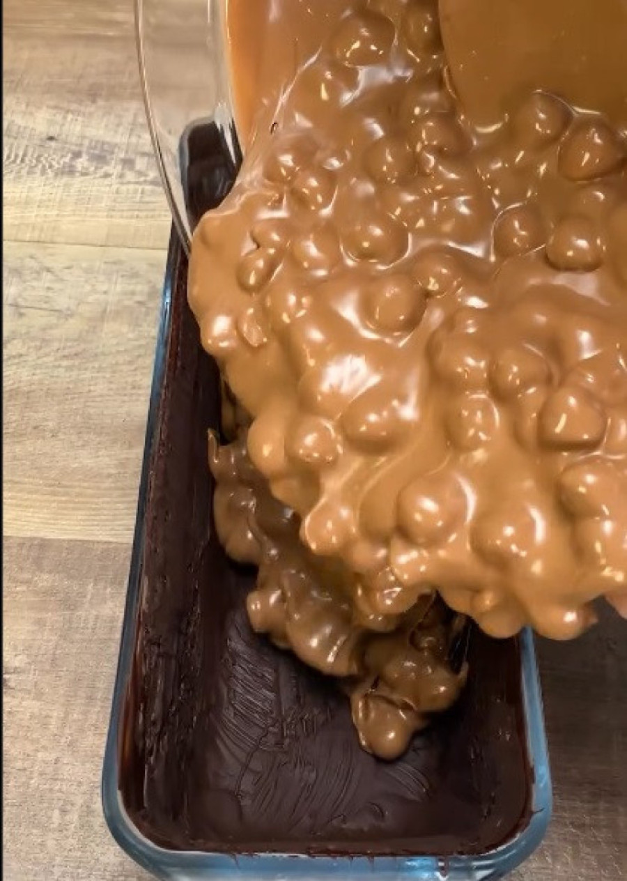 Recept dana: Domaći čokoladni nugat sa celim lešnicima, poput najfinijih pralina koje se tope u ustima