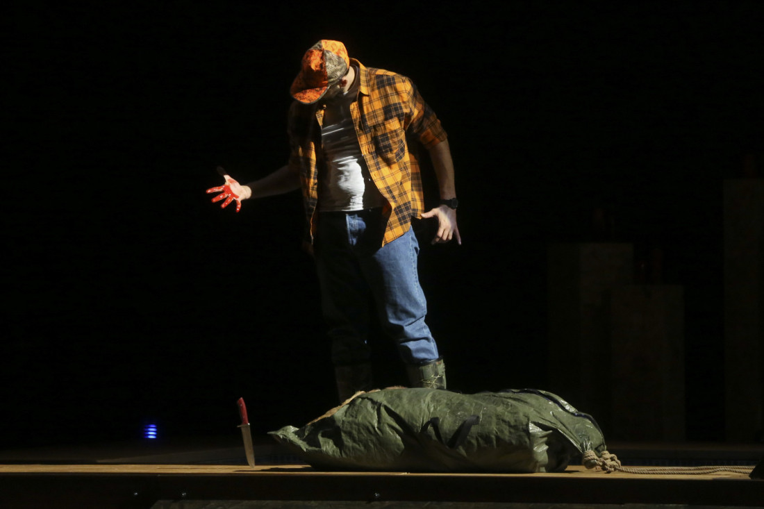 Predstava koja je nastala uoči američkih izbora: Održana premijera "Junaka doba krize" u Ateljeu 212 (FOTO)