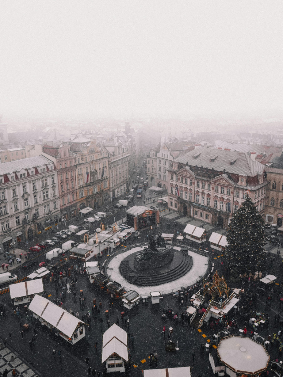 Doživite atmosferu kao iz božićne bajke: Prag je tokom adventa savršen spoj tradicije, kulture i prazničnog šarma (FOTO/VIDEO)