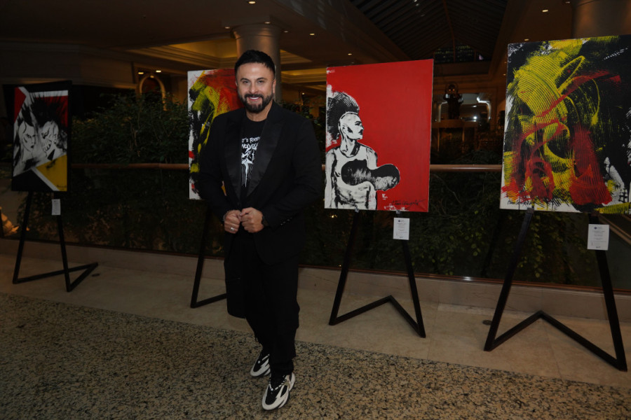 Prva samostalna izložba slika Bate Spasojevića "Dreaming forever" – Spoj umetnosti, mode i humanosti (FOTO/VIDEO)