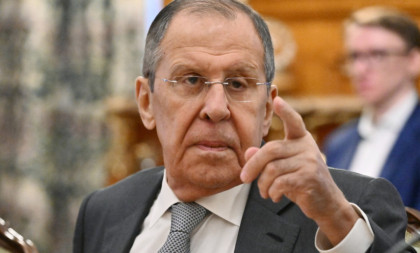 Lavrov žestoko udario na SAD! “Amerika želi da vlada svetom preko energije”