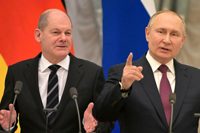 Putin poručio Šolcu: Mogući sporazumi o Ukrajini moraju da uzmu u obzir interese Rusije