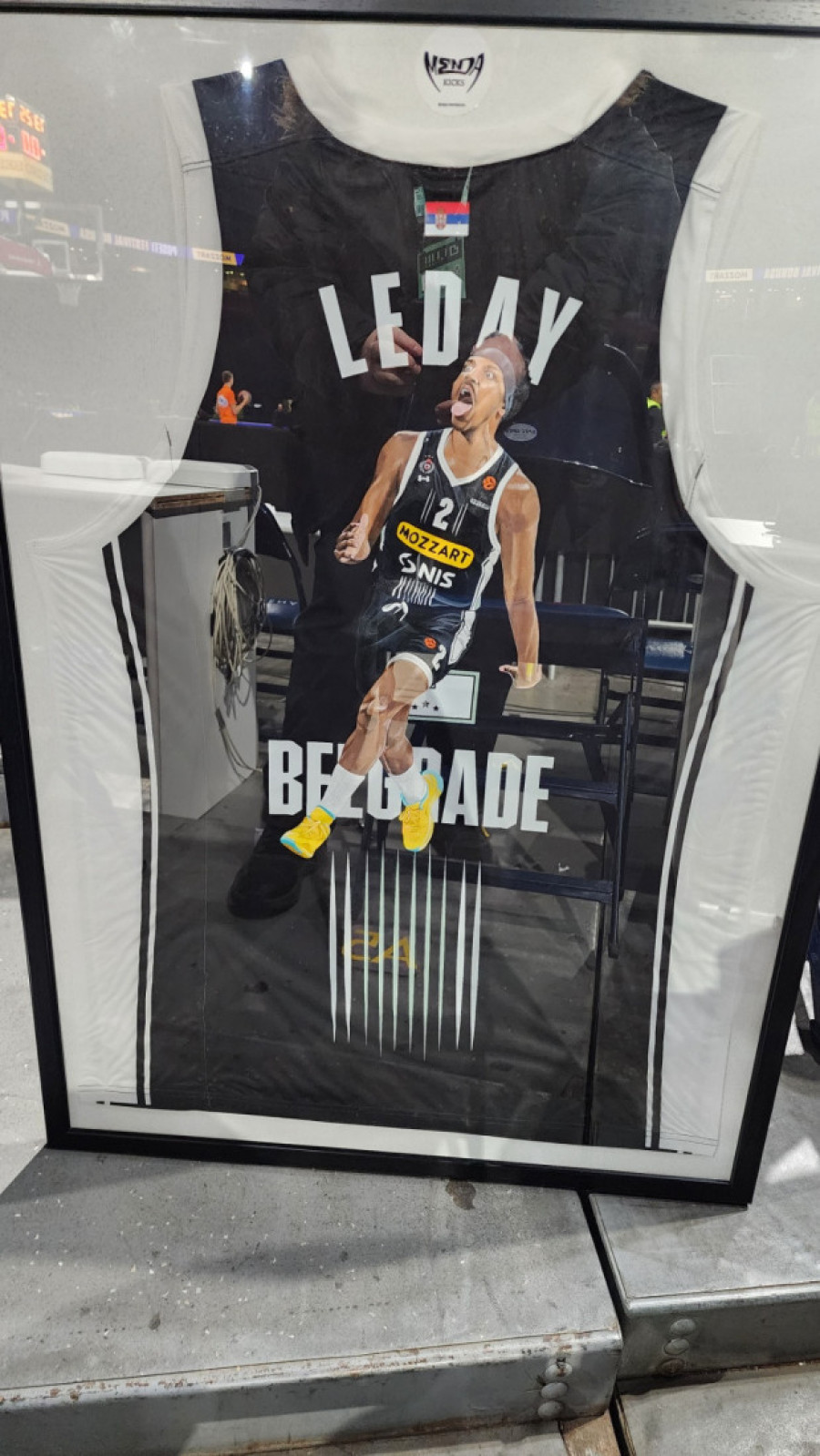 Partizan dobro pamti sve! Ovo je poklon za Zeka Ledeja! (FOTO)