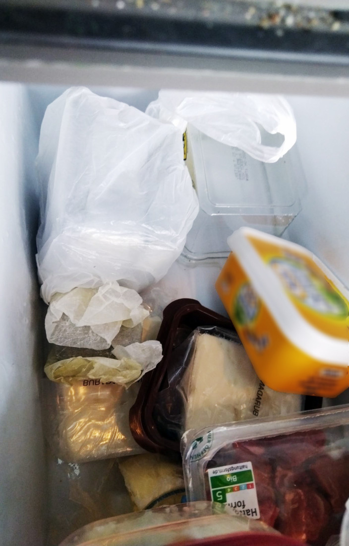 Turčin završio u lisicama: Hašiš krio u margarinu i pršuti (FOTO)