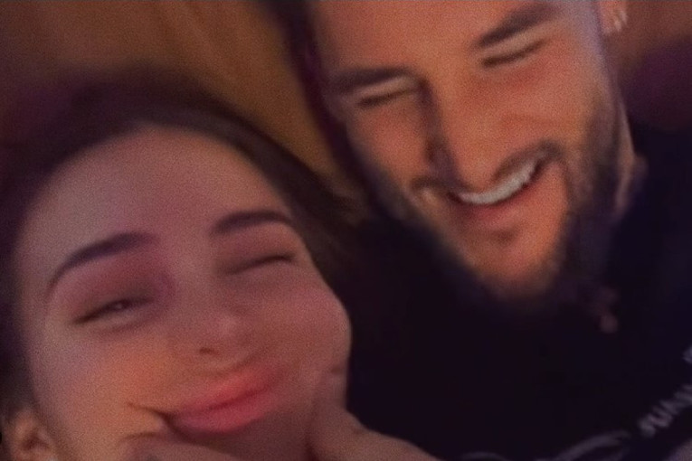 Anastasija Ražnatović usnimila Nemanju Gudelja kad se najmanje nadao: Evo kako zajedno uživaju